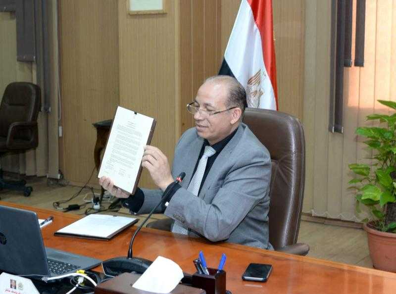 رئيس جامعتي المنصورة والأهلية يوقّع اتفاقية تعاون مع جامعة لويفيل الأمريكية لإنشاء مسار مشترك لبرامج ماجستير الهندسة
