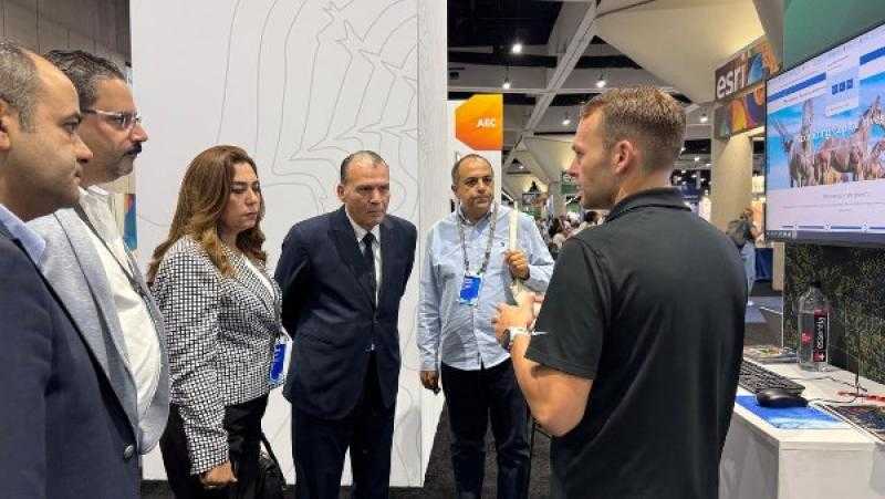 وزيرة التنمية المحلية تناقش مع الخبرات الدولية تطوير تطبيقات ذكية لتحسين تقديم الخدمات