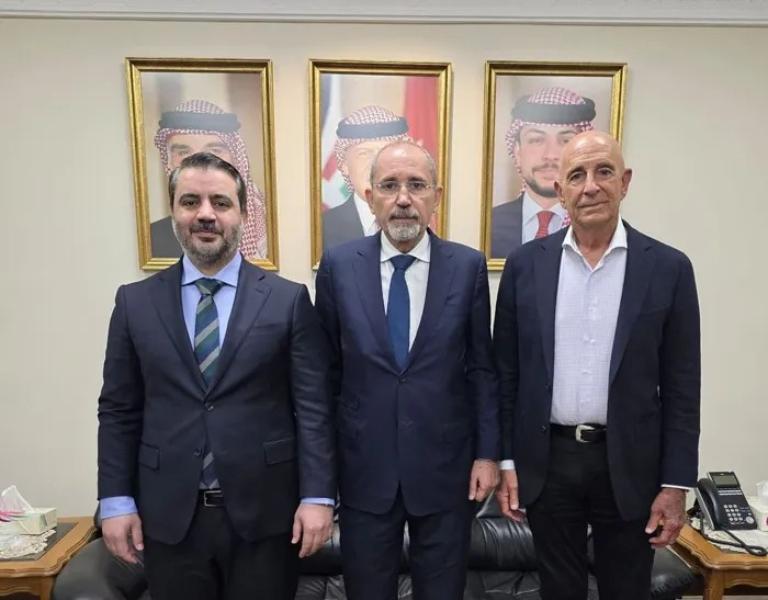 الأردن وأمريكا تتفق حول أهمية تنفيذ التهدئة في السويد