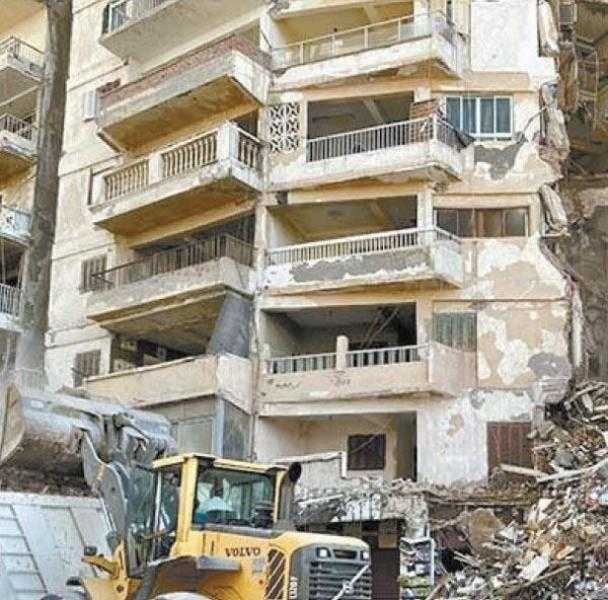 سكرتير عام محافظة البحيرة: الأجهزة التنفيذية تقوم بدراسة دقيقة لحالة العقارات الآيلة للسقوط