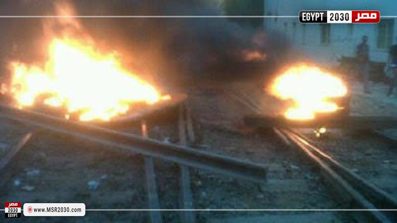 حريق بجوار مزلقان الرحمانية في نجع حمادي