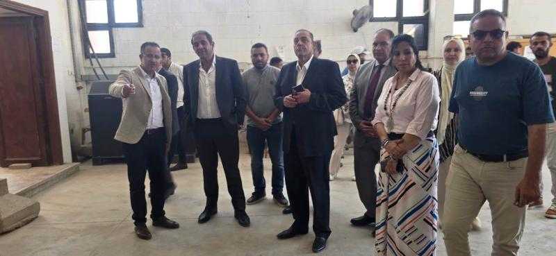 رئيس جامعة بورسعيد يتفقد منشآت كلية الهندسة ويشيد بجهود مركز تكنولوجيا المعلومات بالجامعة
