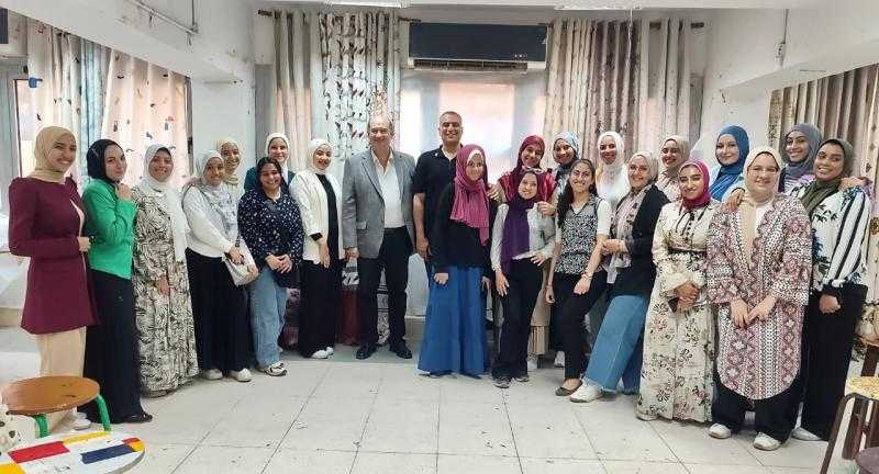 افتتاح معرض تطوير الصناعة والمشروعات الصغيرة لطباعة المنسوجات بكلية الفنون التطبيقية بجامعة حلوان