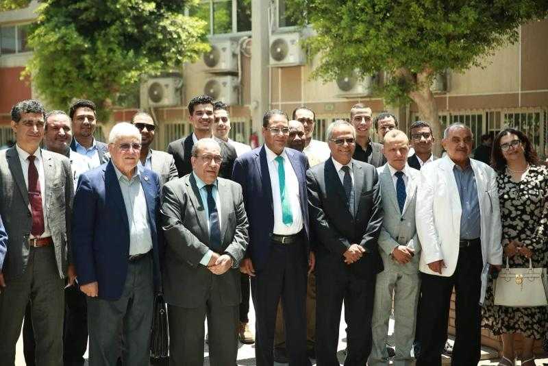 استشراف مستقبل الأمن القومي المصري: ندوة علمية بكلية التجارة بجامعة حلوان
