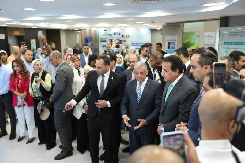 وزير الصحة يتابع أعمال تجهيز المخزن الاستراتيجي لفرع هيئة الرعاية الصحية بالإسماعيلية