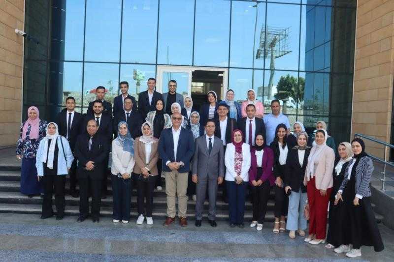 محافظ القليوبية يناقش مشروع الخريطة الرقمية التفاعلية لخريجي كريتيڤا لتعزيز التحول الرقمي بالمحافظة