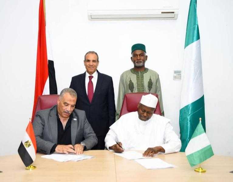 وزير الخارجية ونظيره النيجيري يشهدان مراسم التوقيع على مذكرة تفاهم لتعزيز التعاون بعدة مجالات