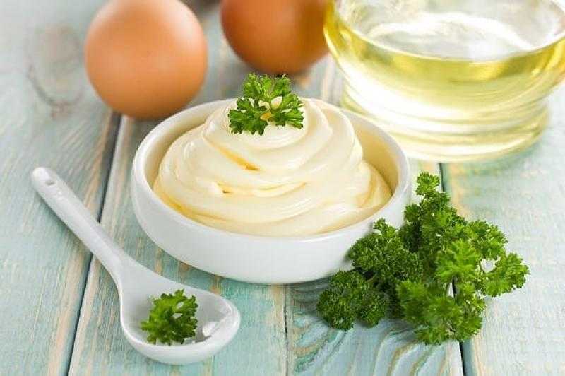 طريقة عمل المايونيز البيتي بمكونات بسيطة