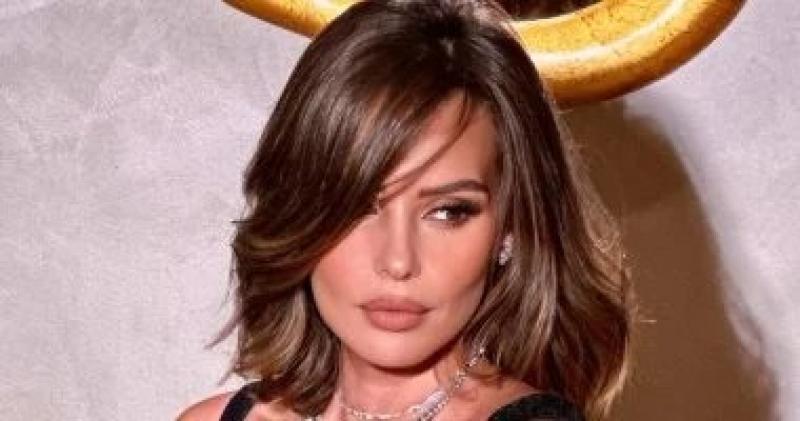إيمان العاصي تتعاقد على بطولة مسلسل ”قسمة العدل”