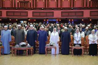 أمين (البحوث الإسلامية) يشارك في تكريم الفائزين بمسابقة (مواهب وقدرات) وافتتاح المعرِض الفني الرابع لها