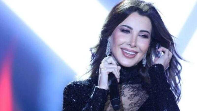 نانسي عجرم تخطف الأنظار بإطلالة جديدة