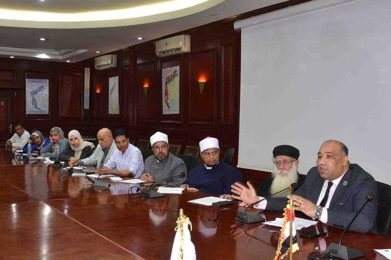 سكرتير عام محافظة الأقصر يترأس اجتماع اللجنة العامة لحماية الطفل لشهر يوليو 2025