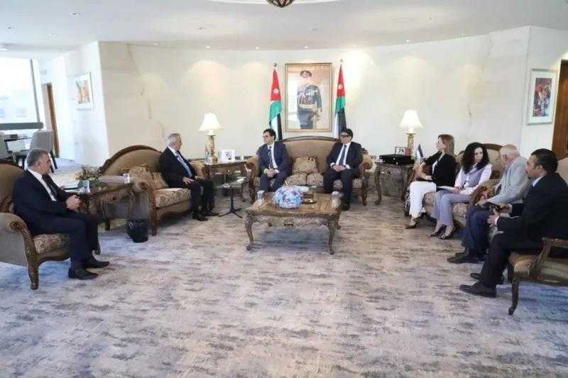 وزير الثقافة يلتقي نظيره الأردني لبحث التعاون المشترك بين البلدين في مختلف المجالات