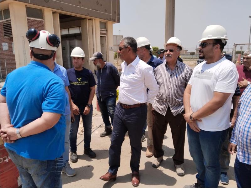 رئيس الجهاز التنفيذي لمشروعات المياه والصرف يتفقد تشغيل وصيانة محطة معالجة الجبل الأصفر بطاقة 2.5 مليون م3/يوم