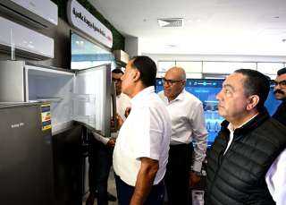 رئيس الوزراء يفتتح عددا من المشروعات الصناعية بالعلمين الجديدة