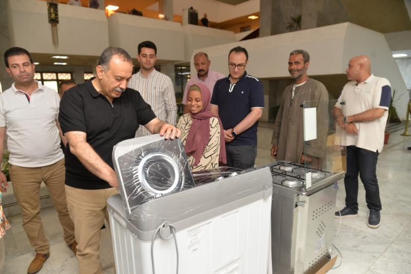 محافظ أسيوط 