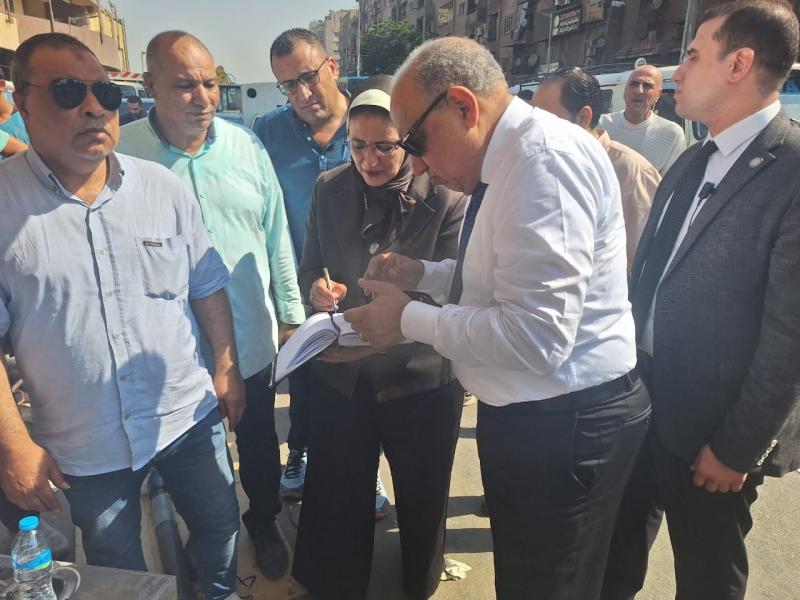 وزير الكهرباء في موقع إصلاح عطل الكابل الأرضي بالجيزة بعد تسببه بانقطاع التيار