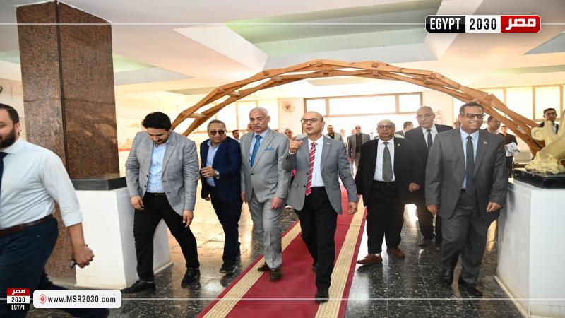 رئيس جامعة أسيوط