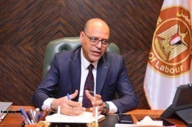 أجر عادل.. خبر يسر العمال بشأن القانون الجديد