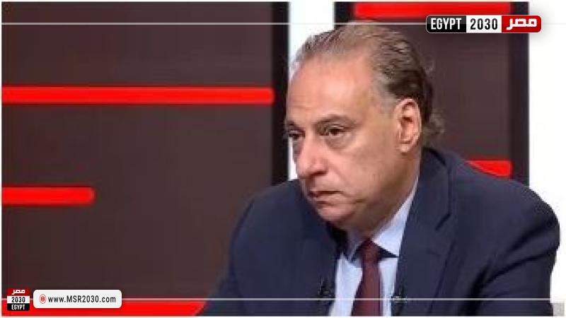 محمد كمال، أستاذ العلوم السياسية
