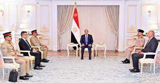 السيسي يستقبل رئيس هيئة الأركان المشتركة لجمهورية باكستان