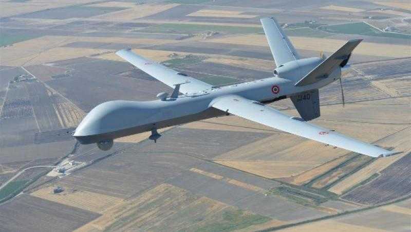 مسيرة إسرائيلية تلقي قنبلة صوتية على بلدة عيتا الشعب جنوب لبنان