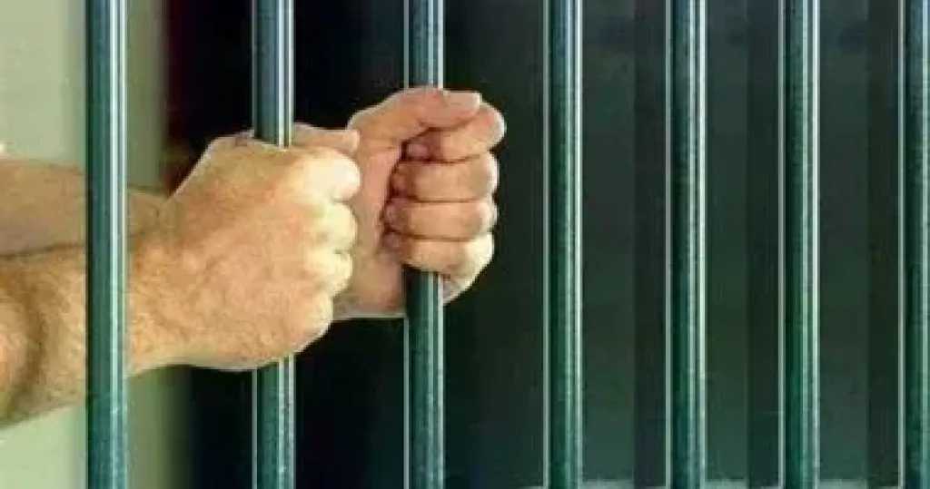 بسبب خلافات بينهما.. شخص ينهي حياة زوجته فى قرية بطوخ