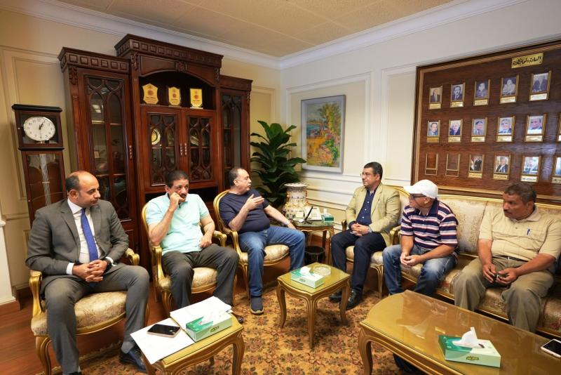 محافظ أسيوط 