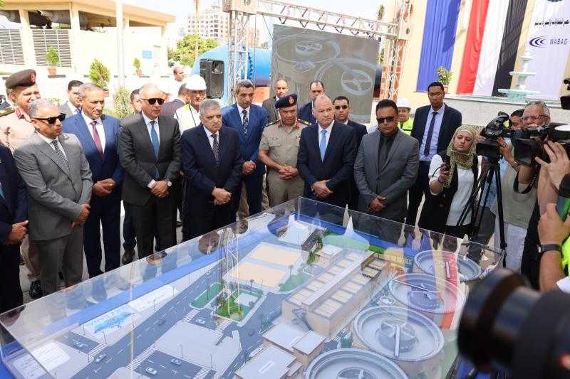 قناة السويس تفتتح محطة مياه 26 يوليو بمحافظة الإسماعيلية و3 كباري عائمة وانضمام وحدات بحرية جديدة