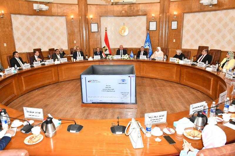 مجلس جامعة قناة السويس يقدم تهنئة بالحصول على الأيزو لخمس كليات وإدارة للجامعة
