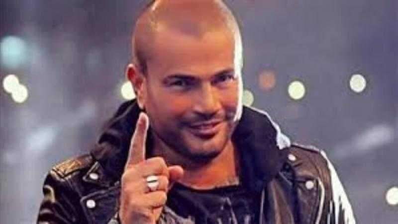 عمرو دياب يستعد لإحياء حفل غنائي في مهرجان العلمين