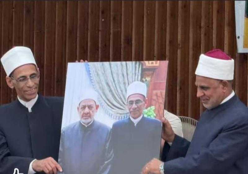 شاهد.. تكريم مهيب للشيخ فواز عبادي بعد بلوغه سن المعاش بحضور قيادات الأزهر