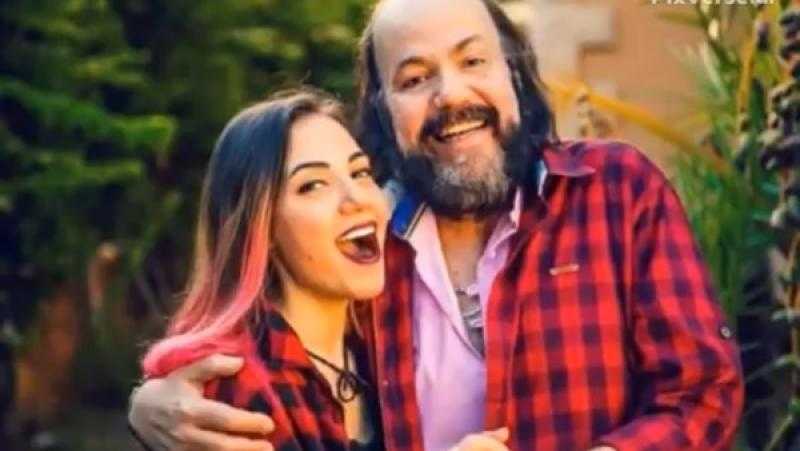 إيمي طلعت زكريا تشارك فيديو مؤثر لوالدها الراحل