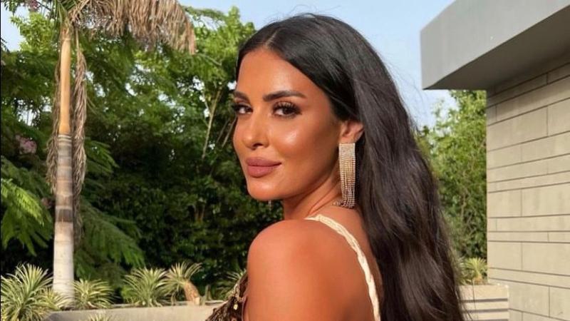 ميرنا نور الدين تتألق بإطلالة جديدة على إنستجرام