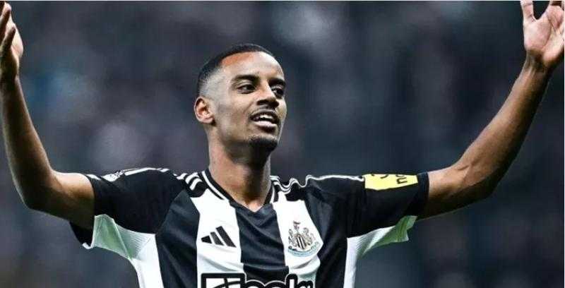 بعد الفوز القاتل على نيوكاسل.. تطورات صفقة انتقال إيزاك إلى ليفربول