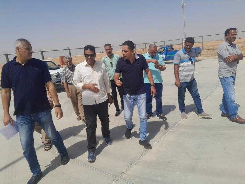 رئيس مركز ديروط بأسيوط يتفقد محطة المخلفات الصلبة بدشلوط تمهيدًا لاستلامها