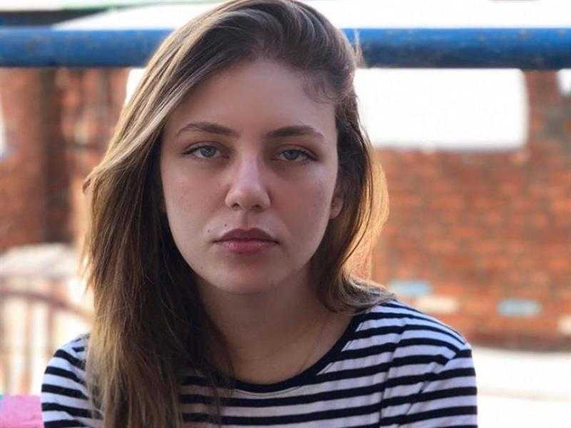 بعد تساقط شعرها.. رحمة حسن تشارك جمهورها صورة جديدة