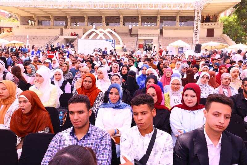 جلسة نقاشية في قمة ستارت لختام أنشطة وحدات التضامن الاجتماعي بالجامعات للعام الجامعي 2024-2025