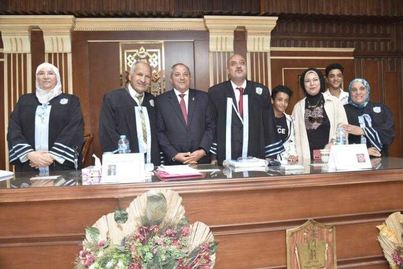 حبشي يشهد مناقشة رسالة الدكتوراه لباحث من ذوي الهمم بجامعة بورسعيد