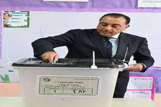 رئيس الوزراء يدلي بصوته في انتخابات مجلس الشيوخ 2025