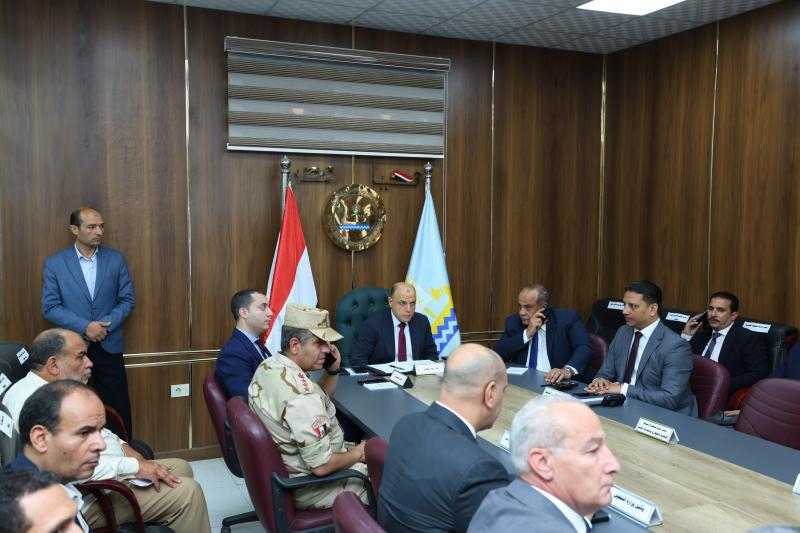 محافظ كفرالشيخ يترأس غرفة العمليات الرئيسية ويتابع انتظام سير لجان انتخابات مجلس الشيوخ 2025