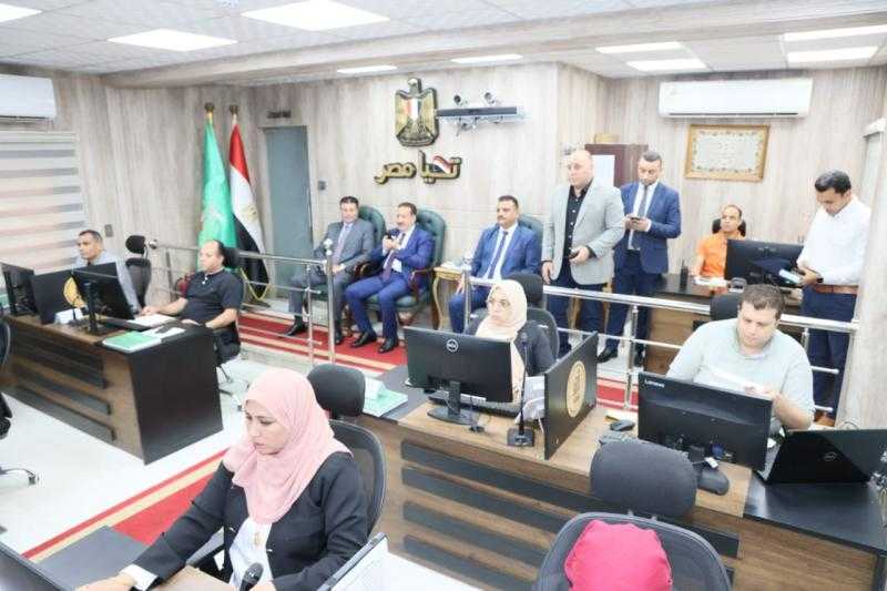 محافظ المنوفية يتابع انطلاق انتخابات مجلس الشيوخ ويؤكد انتظام فتح جميع اللجان في يومها الأول