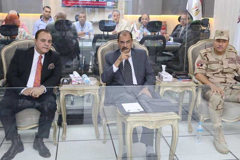 غرفة العمليات الرئيسية بسوهاج تتابع سير انتخابات مجلس الشيوخ