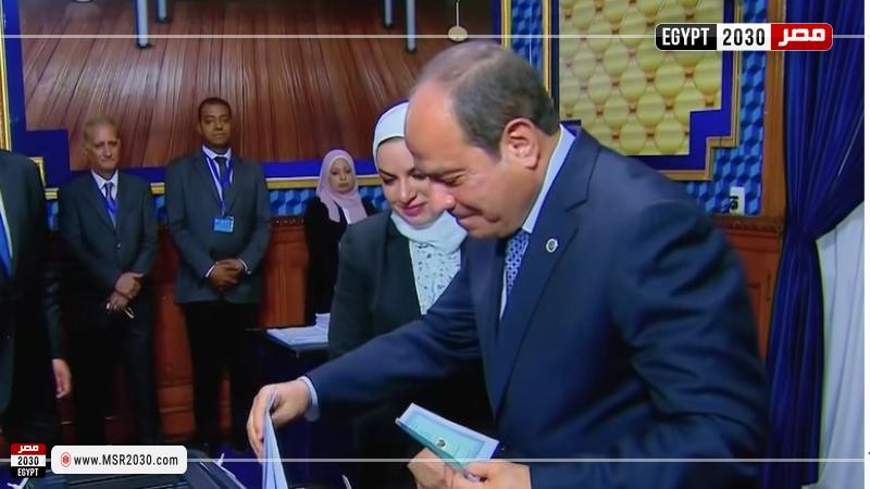 الرئيس السيسي يدلي بصوته في انتخابات مجلس الشيوخ