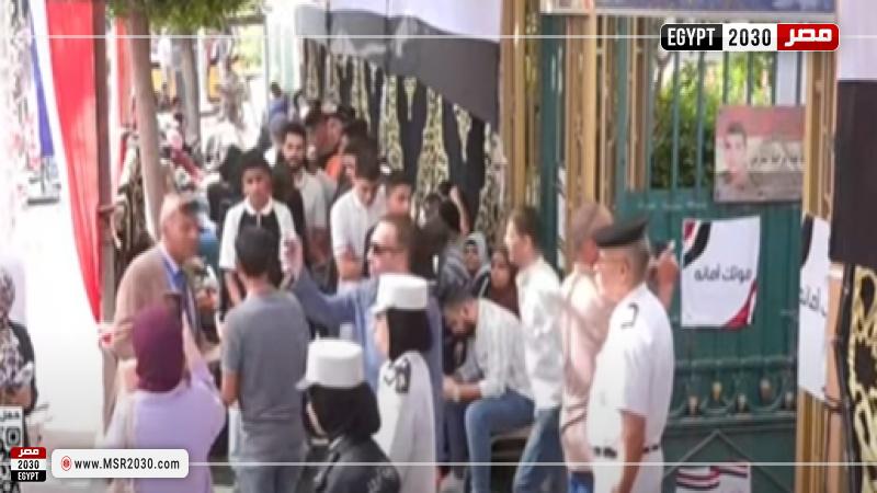 جانب من مشاركة الناخبين في انتخابات مجلس الشيوخ