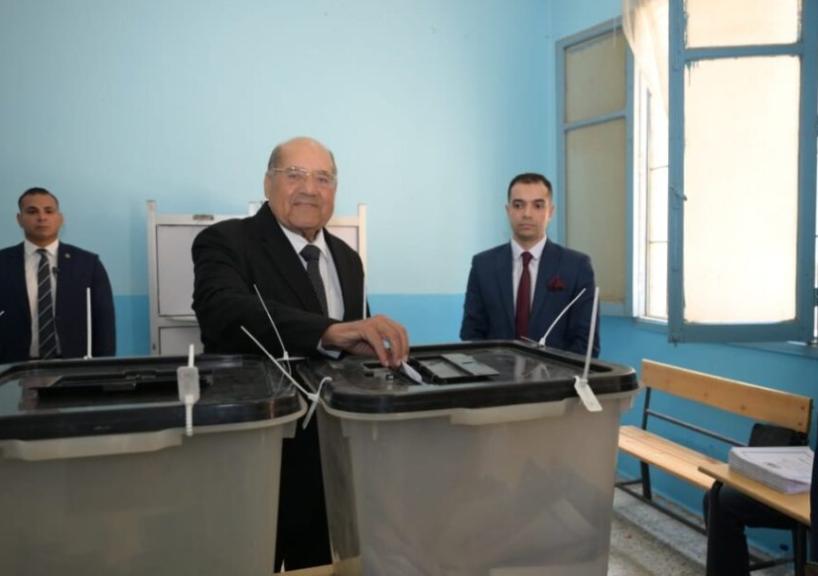 المستشار عبدالوهاب عبدالرازق يُدلي بصوته في انتخابات مجلس الشيوخ 2025