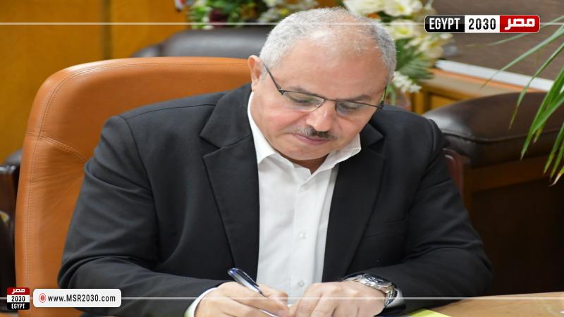 رئيس جامعة قناة السويس
