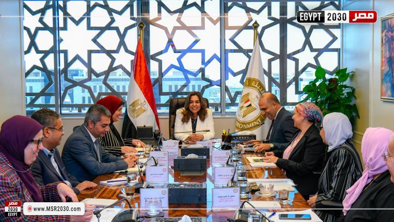 وزيرة البيئة