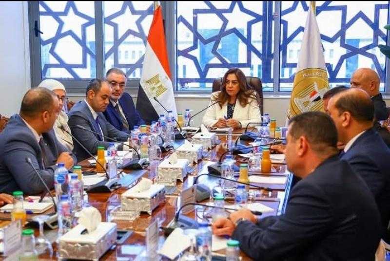 وزيرة التنمية المحلية تستقبل وفد من شركة ازري العالمية لبحث مجالات التعاون المستقبلي بين الجانبين