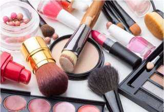 علامات تخبرك بانتهاء صلاحية مكياجك